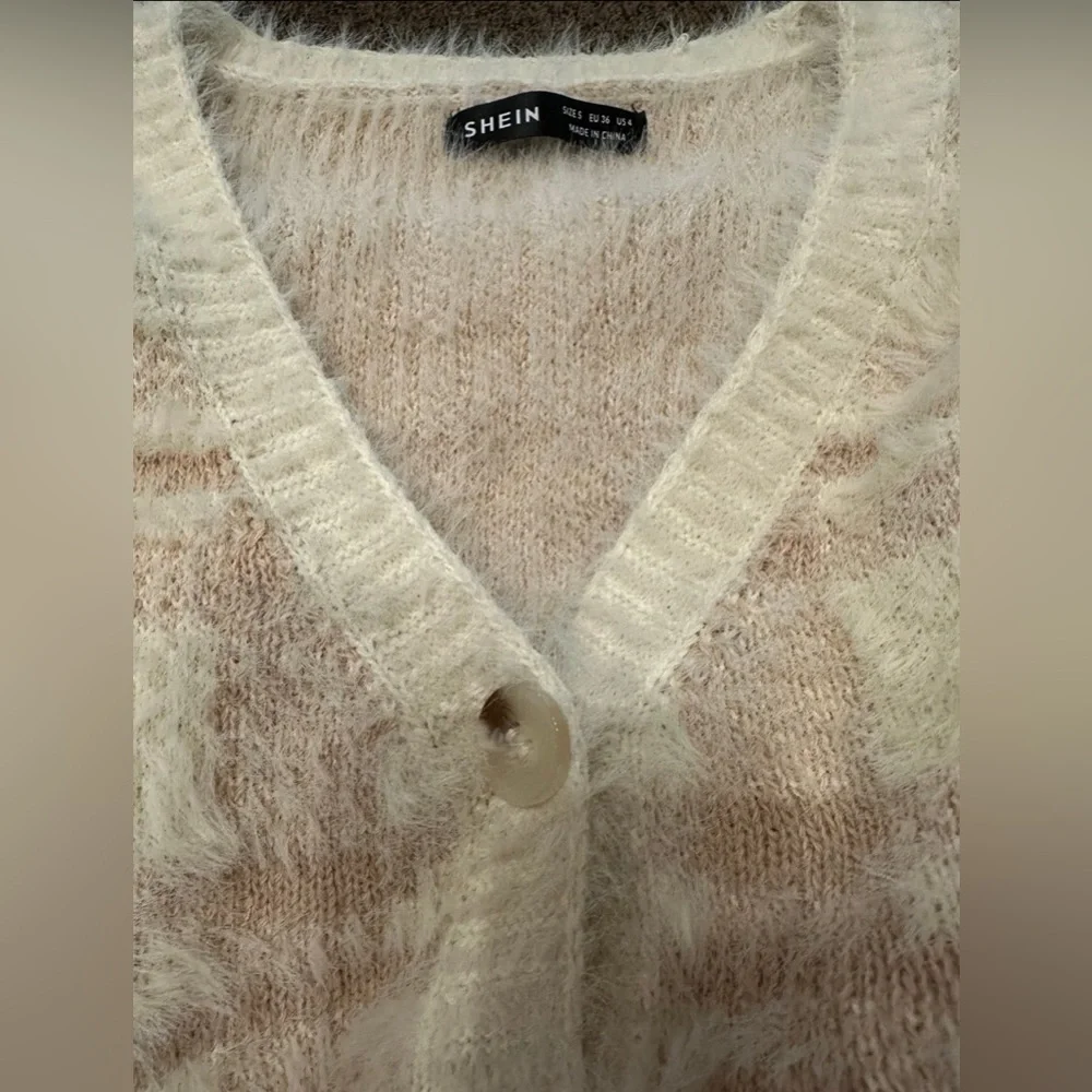 cardigan sweater - Picture 3 of 5